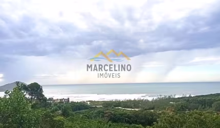 Terreno com vista para o mar da praia do rosa.
