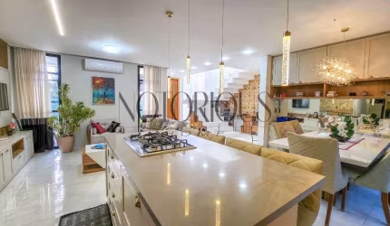 Casa em Condomínio para Venda em Curitiba / PR no bairro Umbará