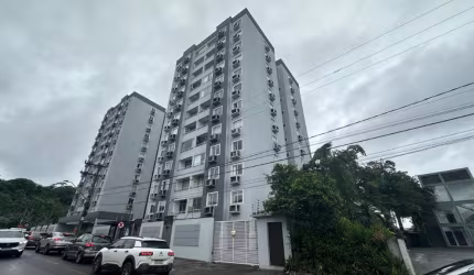 Apartamento no bairro Glória
