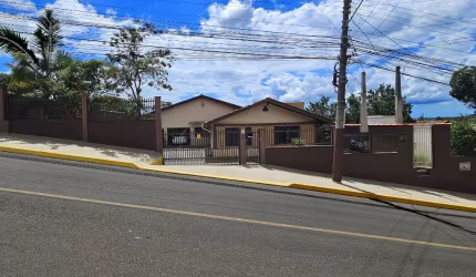 Casa com 3 quartos à venda no Jarivatuba, Joinville , 223 m2 por R$ 600.000