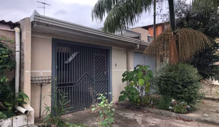 Casa com 3 dormitórios à venda por R$450.000.00 - Sítio Cercado