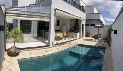 Casa com 4 dormitórios à venda, 256 m² por R$ 1.484.000 - Piracangaguá - Taubaté/SP