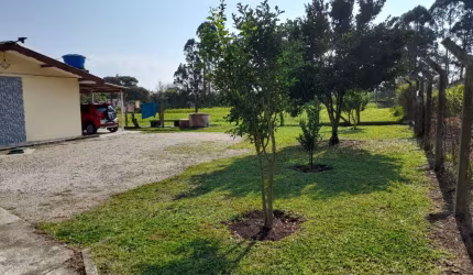 Chacara 6.500m² com 3 casas de 3 dormitorios em Piraquara