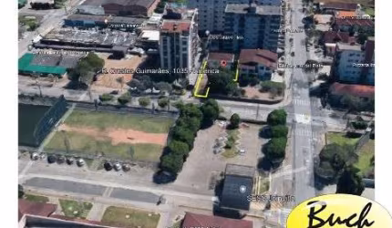 Casa comercial com 5 salas à venda no América, Joinville  por R$ 1.650.000