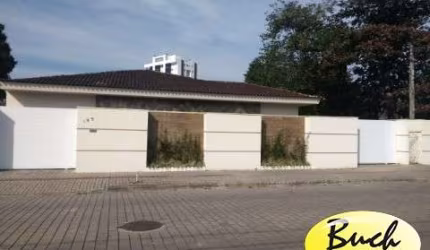 Casa Plana Bairro Anita Garibaldi- Joinville SC - Buch Imóveis