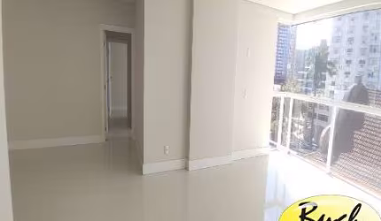 Apartamento novo com 149,70 m² privativos no centro de Joinville com três suítes mais dependências de empregada e duas vagas individuais e box