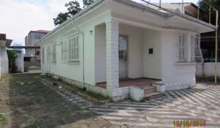 Casa Comercial