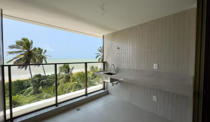Apartamento de 3 suítes pé na areia na praia do Bessa