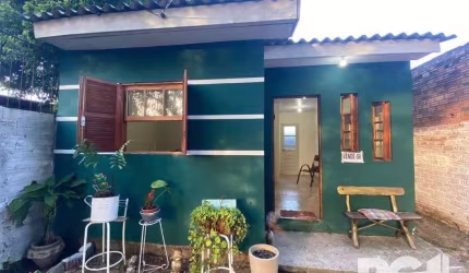 Casa 2 dormitórios à venda Cavalhada Porto Alegre/RS