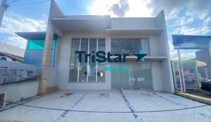 TRISTAR REALTY IMOBILIÁRIA SL00056 - EXCELENTE SALAO COMERCIAL COM PISO SUPERIOR PARA LOCAÇAO E VENDA AS MARGENS DO PARQUE ECOLOGICO COM ESTACIONAMENT