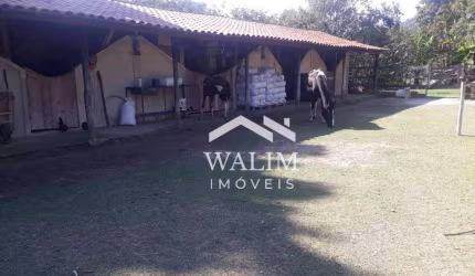 Oportunidade Imperdível: Haras em Vianópolis, Betim/MG - 10.000m² com Estrutura Completa