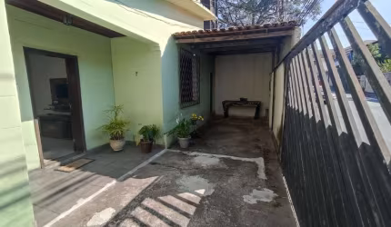 Casa à Venda - Centro de Contagem, MG