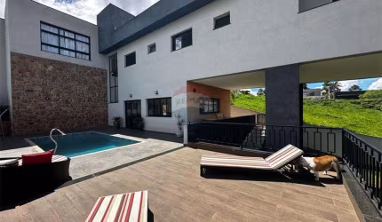Linda casa a venda com 248m² 3 dormitorios no condominio Morada do Sol - Mairipora SP