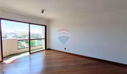 Vende-se apto. com 87 m² , 3 dorm. , 2 banheiros e 2 vagas cobertas na Vila Milton em Guarulhos