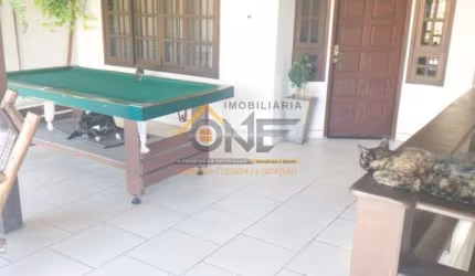 Casa com 3 quartos à venda na Vila Furlan, Indaiatuba  por R$ 750.000
