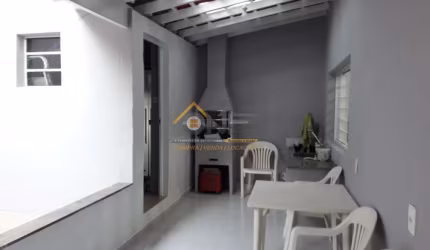 Casa com 4 quartos à venda no Centro, Indaiatuba  por R$ 740.000