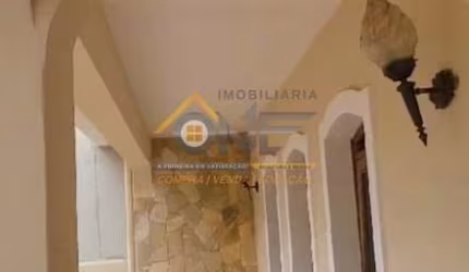 Casa com 3 quartos à venda no Jardim Cristina, Indaiatuba  por R$ 735.000