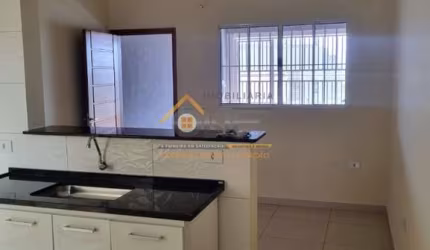 Casa com 2 quartos para alugar no Jardim Moriyama, Indaiatuba , 70 m2 por R$ 2.300