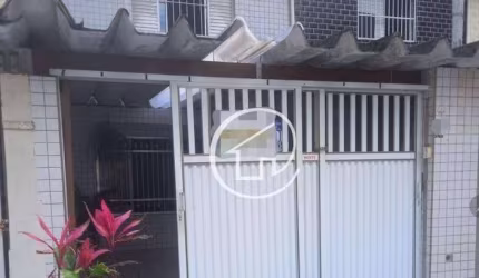 Sobrado com 2 dormitórios à venda, 90 m² por R$ 432.000,00 - Tupi - Praia Grande/SP
