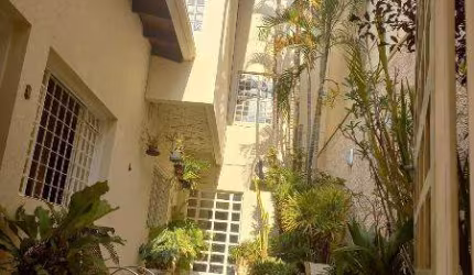 Casa com 5 quarto(s) no bairro Quilombo em Cuiabá - MT
