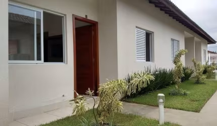 Litoral Norte, casa 2 dormitórios - condomínio com piscina