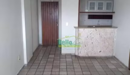 Apartamento com 2 dormitórios à venda, 65 m² por R$ 265.000,00 - Torre - Recife/PE