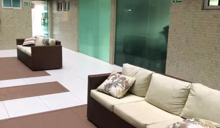 Oportunidade !!!-  Flat  mobiliado de 1 Quarto  A 50 Metros da Praia em Intermares