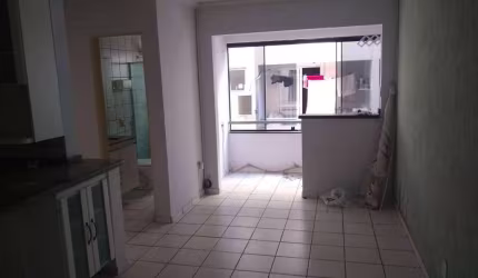 Apartamento com 1 dormitório à venda, 68 m² por R$ 140.000,00 - Centro - Caldas Novas/GO