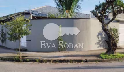 Casa de Esquina com Edícula no Cidade Jardim