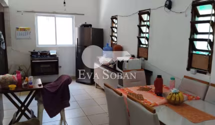 Casa bem localizada na Martin de Sá