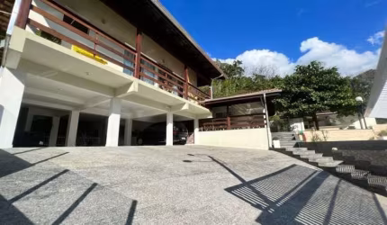Casa com 4 quartos à venda no Centro, Pomerode , 517 m2 por R$ 1.890.000