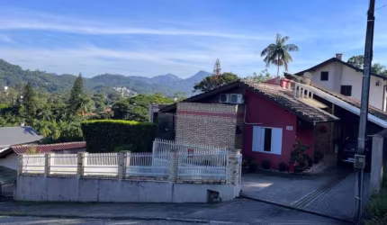 Casa com 3 quartos à venda no Centro, Pomerode , 188 m2 por R$ 1.400.000