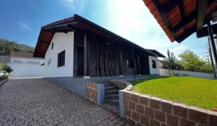 Casa com 3 quartos à venda no Padre Martinho Stein, Timbó , 220 m2 por R$ 950.000