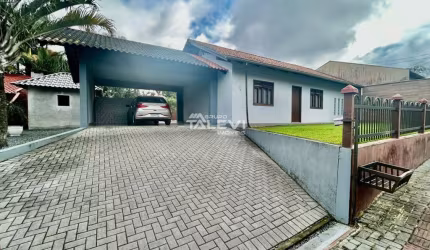 Casa com 2 quartos à venda na Vila Germer, Timbó  por R$ 498.000