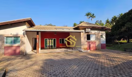 Casa com 3 dormitórios à venda, 235 m² por R$ 1.600.000,00 - Chácaras do Lago - Vinhedo/SP