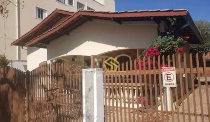 Casa com 3 dormitórios à venda, 208 m² por R$ 1.550.000,00 - Santa Rosa - Vinhedo/SP