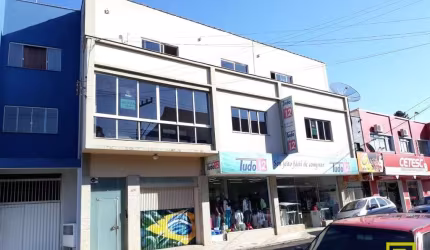 Apartamento com 3 quartos para alugar na Senador Salgado Filho, 308, Centro, Caçador por R$ 2.400