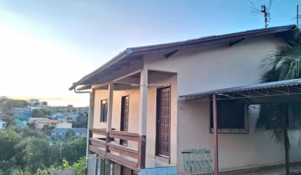 Casa com 3 quartos para alugar na Rua Sebastião G do Nascimento, 540, Berger, Caçador por R$ 1.500