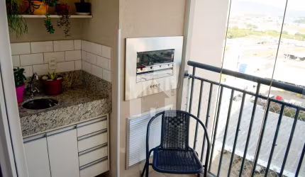 Apartamento com 3 dormitórios (1 suíte), 2 vagas - 72m² - Condomínio Fatto Torres de São José, 72m²