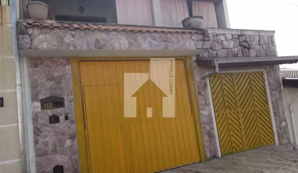 Casa com 2 dormitórios à venda, 195 m² - Parque Cidade Jardim II - Jundiaí/SP