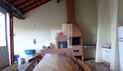 Casa com 3 dormitórios (1 suíte) à venda, 205 m² de constução, 4 vagas - Horto Santo Antonio - Jund