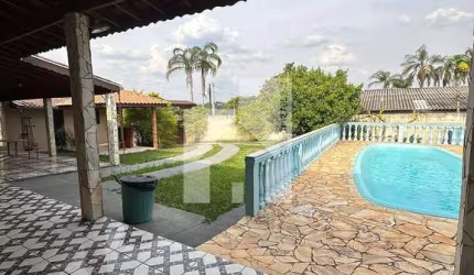 Vende Chácara com 2490 m² que ACEITA FINANCIAMENTO - Estância São Paulo - Campo Limpo Paulista/SP