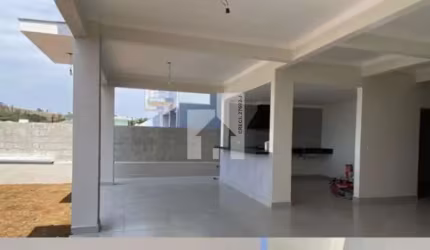 Casa à venda 5 quartos sendo 3 suítes - Condomínio Country Club Itatiba-  Parque das Laranjeiras -
