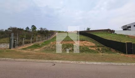 TERRENO À VENDA COM 916m² - BAIRRO MEDEIROS - JUNDIAI - SP.