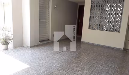 Casa à venda com 3 dormitórios, 2 ediculas nos funtos (independentes), 245m² de construção, Vila Ar
