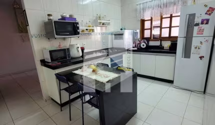 Casa residencial à venda com 3 dormitórios (1 suíte), 84m² construídos, 2 vagas cobertas - Jardim P
