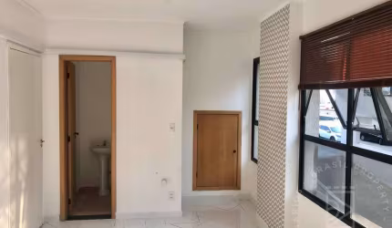 Sala Comercial à Venda no Centro de SJC - 41 m², 1 vaga