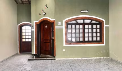 Sobrado à Venda no Bosque dos Ipês - 170 m², 3 quartos, 1 suíte.