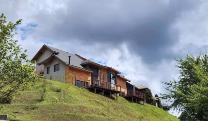 Casa Alto Padrão em Campos do Jordão