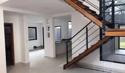 Casa Sobrado - Condomínio Fechado em Jacareí - 185 m², 3 suítes